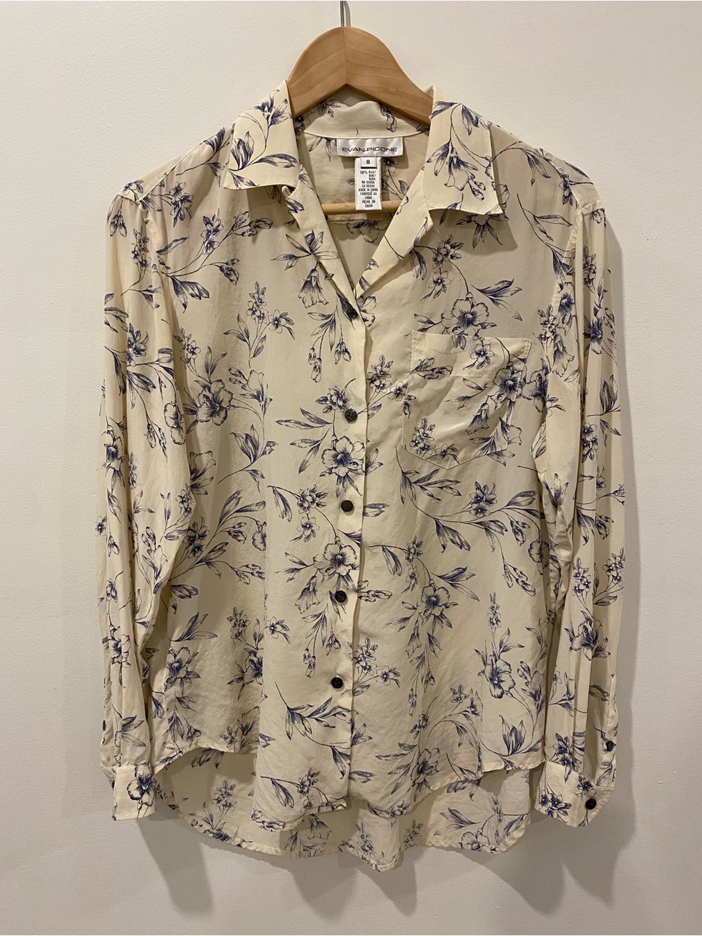Vintage 100% silk floral blouse size 8